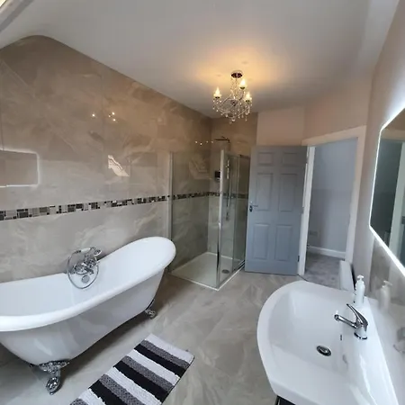 N0 2 Greystones Clock Tower * Leap