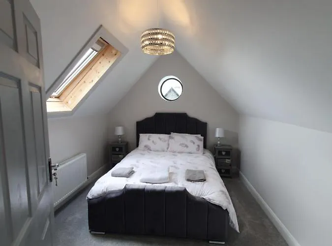 N0 2 Greystones Clock Tower * Leap